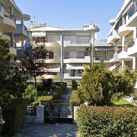 Golden Sky 2 Apartment